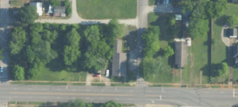 602 Moulton W St