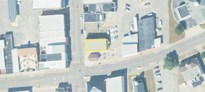 104 Ctr Ave