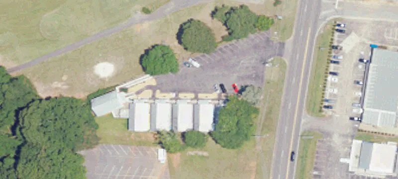 233 Deatsville Hwy