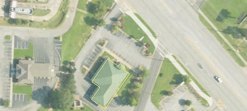 2140 Main St