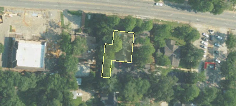 1211 Main St