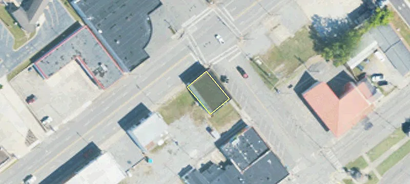 323 2nd E Ave