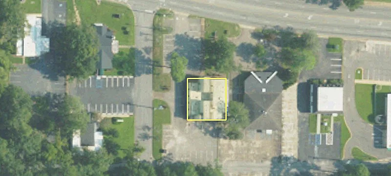 1389 Main St