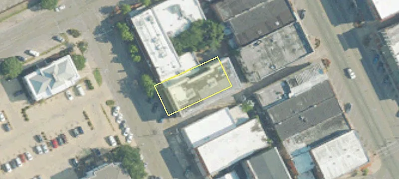 120 Lauderdale St