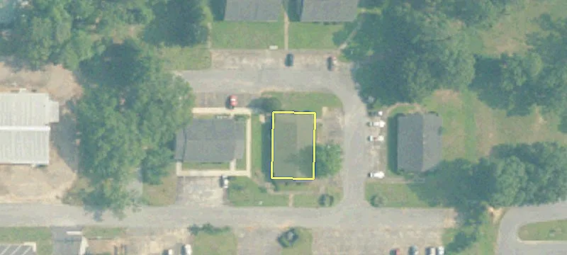 305 Rose Ave
