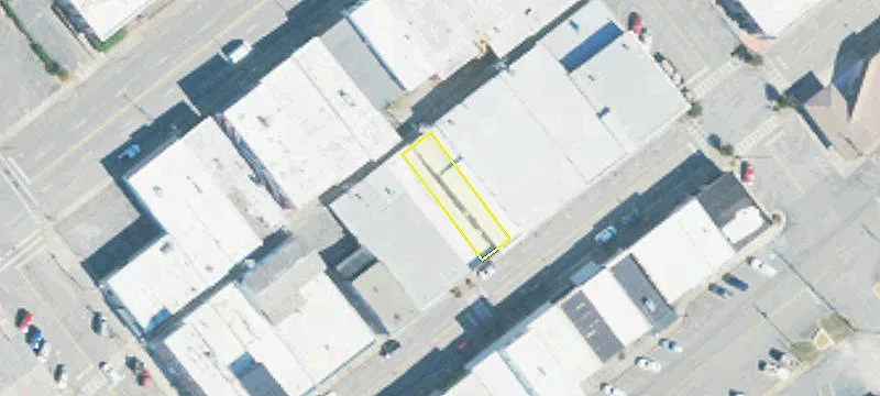 216 1st E Ave