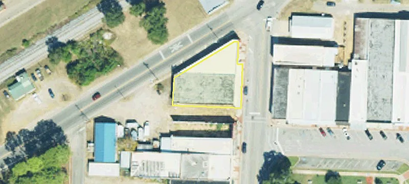 8 Main St