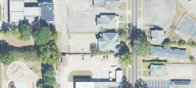 1720 Leighton Ave