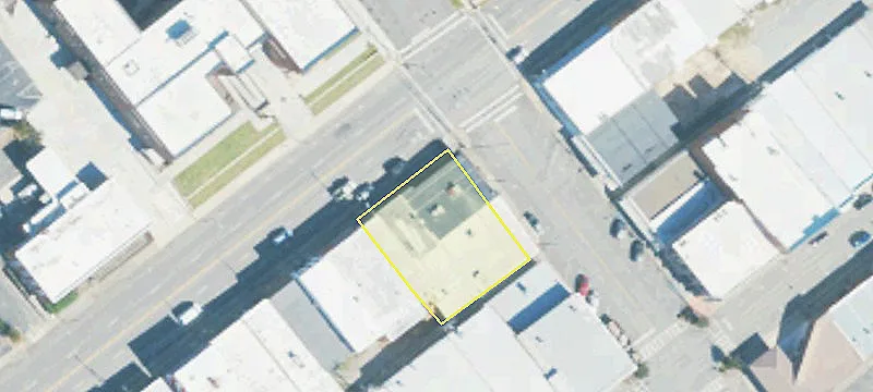 231 2nd E Ave