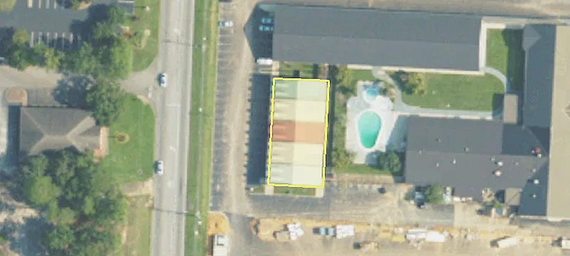 407 Honeysuckle Rd