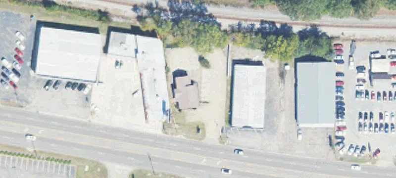 817 Snow St