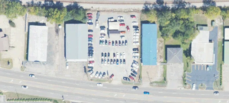835 Snow St