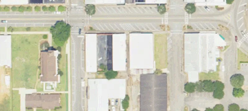506 Commerce St