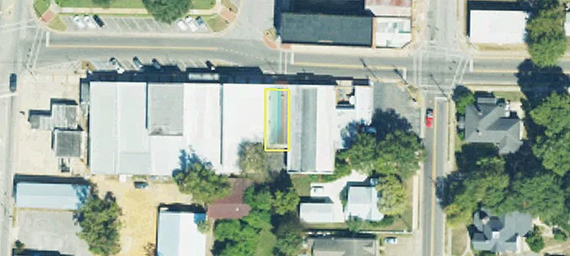 28 Church St