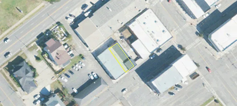 110 1st E Ave