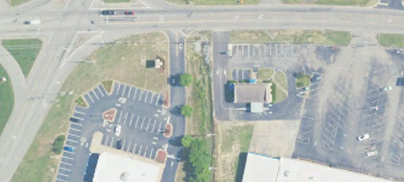 16 Acres On W College St