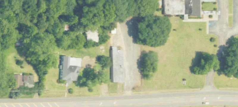814 Commerce St