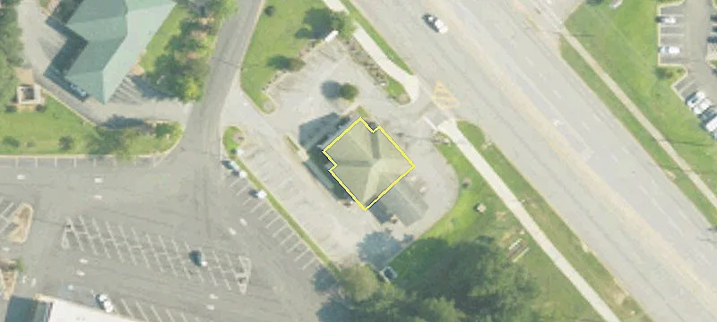 2200 Main St