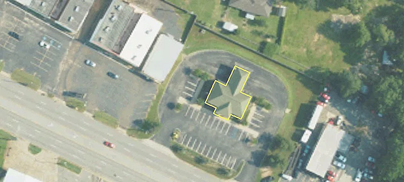 2220 Montgomery Hwy