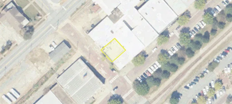 870 Railroad Ave