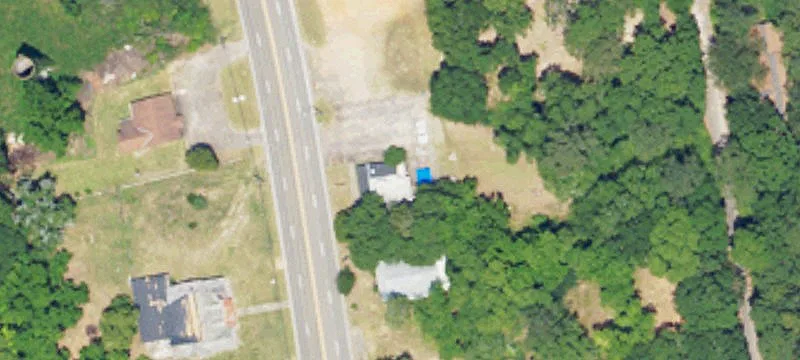 1047 Un Ave