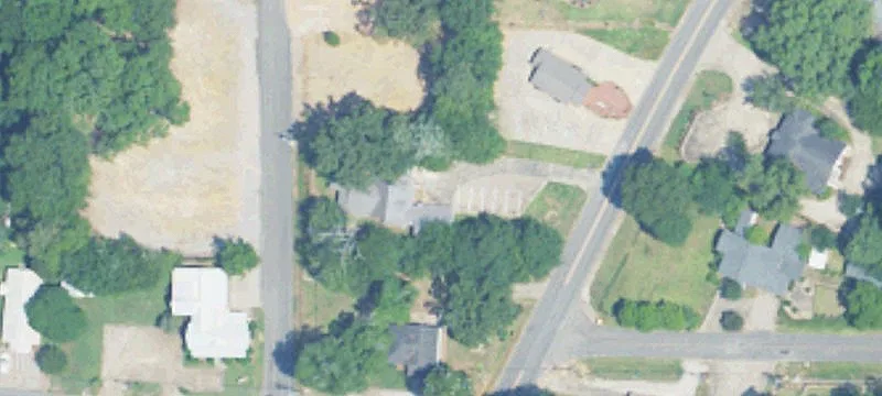 912 Airport S Rd
