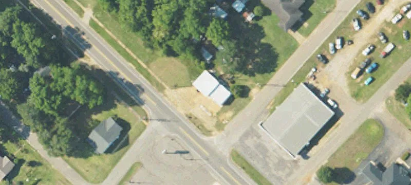 200 Mckinnon St