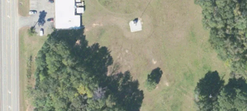 915 Veterans Pkwy