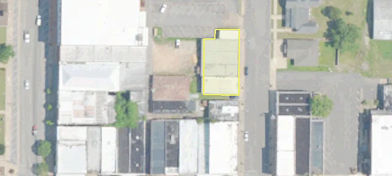207 Strawberry Ave