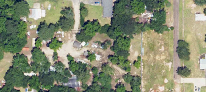 696 Lynwood Rd