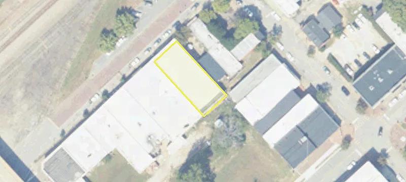 901 Railroad Ave
