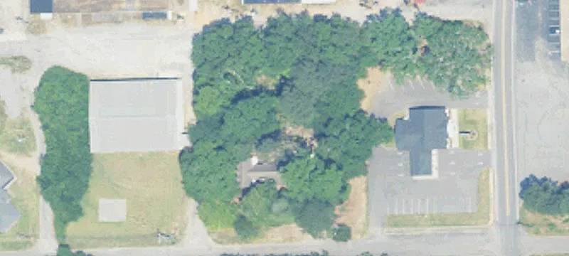 706 5th W St