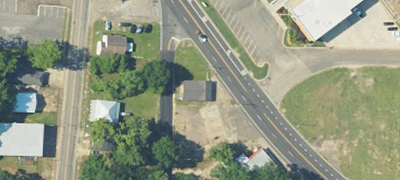 702 Main St