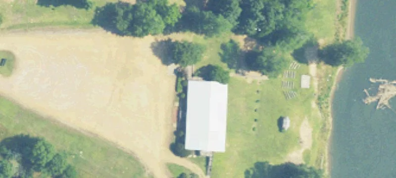 305 Riv Rd