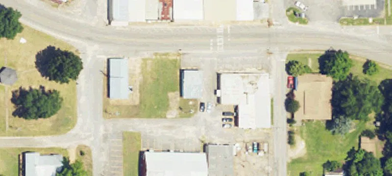 31 College St