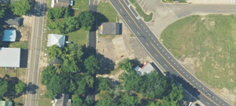 704 Main St