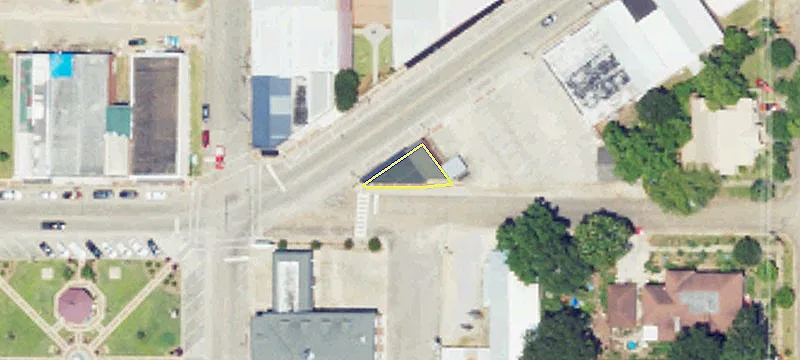 100 Main St