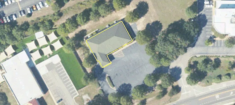211 University Dr
