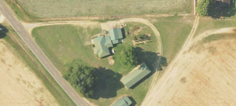 30 Private Rd 1700