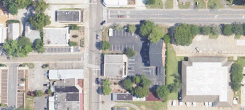 Daphne Ave