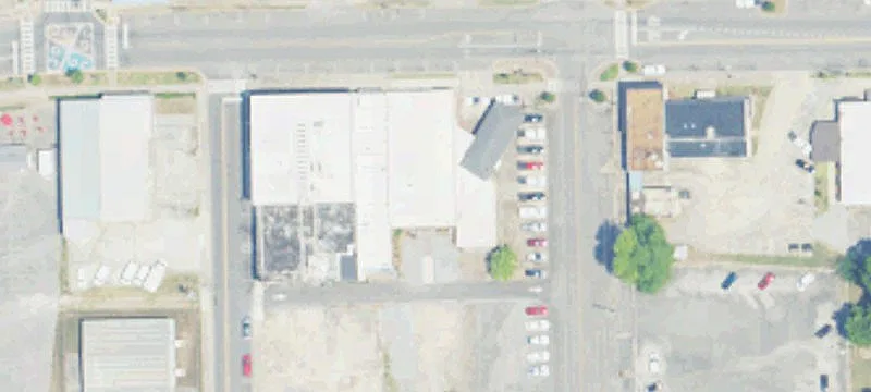 109 19th E St