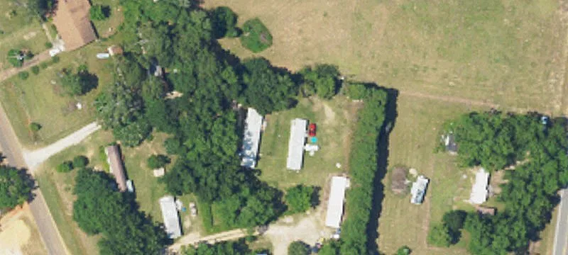 220 County Rd 401