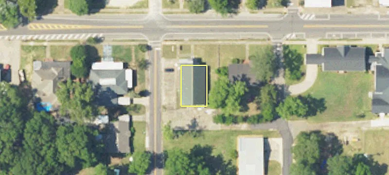 617 Davis W St