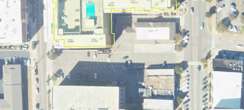 165 College St