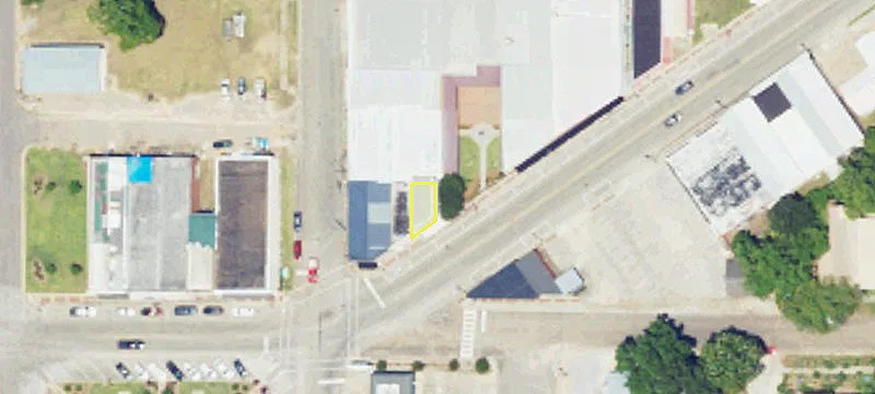 105 Main St