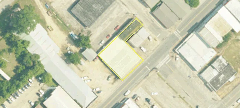 306 Commerce St