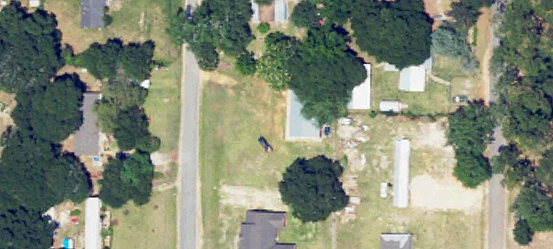 233 Pne Tree Ln