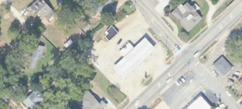 300 2nd Ave