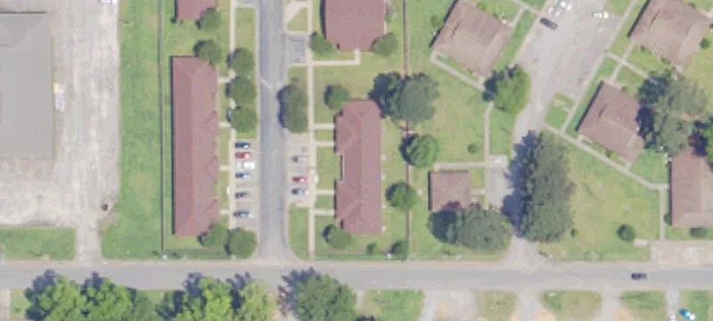 300 Chickasaw Dr