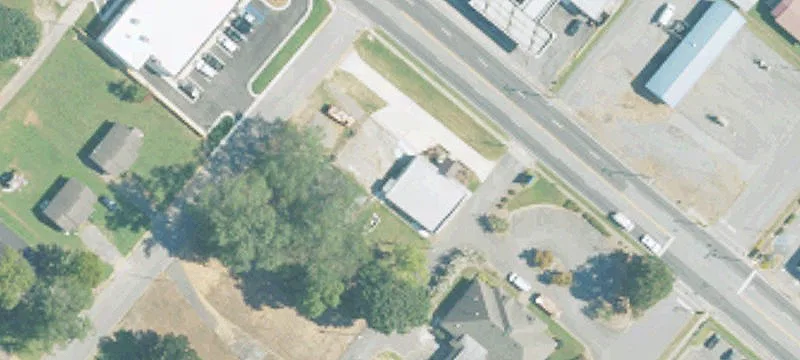 1403 Rayburn Ave